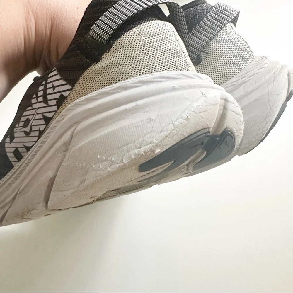 Hoka One One Rincon 1102874 Black White Men's 10.5